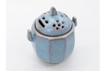 中里重利　鈞窯　水色の釉薬に魅せられる香炉(三玄窯、香爐、唐津焼、仏具、茶道具、落款印、共箱付き)(R-079747)