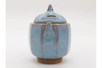 中里重利　鈞窯　水色の釉薬に魅せられる香炉(三玄窯、香爐、唐津焼、仏具、茶道具、落款印、共箱付き)(R-079747)