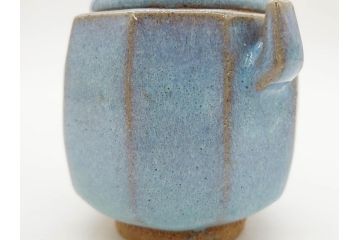 中里重利　鈞窯　水色の釉薬に魅せられる香炉(三玄窯、香爐、唐津焼、仏具、茶道具、落款印、共箱付き)(R-079747)