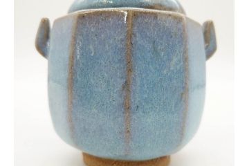 中里重利　鈞窯　水色の釉薬に魅せられる香炉(三玄窯、香爐、唐津焼、仏具、茶道具、落款印、共箱付き)(R-079747)