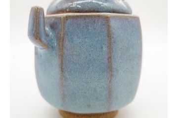中里重利　鈞窯　水色の釉薬に魅せられる香炉(三玄窯、香爐、唐津焼、仏具、茶道具、落款印、共箱付き)(R-079747)