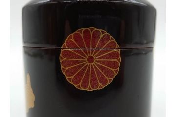 八代 中村宗哲　菊桐蒔絵　雅な美しさのある茶入(花、金彩、漆器、木製、茶入れ、茶筒、茶道具、茶器、又妙斎書付、共箱付き)(R-079748)