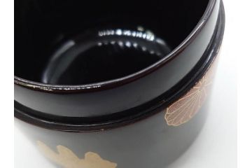八代 中村宗哲　菊桐蒔絵　雅な美しさのある茶入(花、金彩、漆器、木製、茶入れ、茶筒、茶道具、茶器、又妙斎書付、共箱付き)(R-079748)
