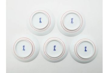 重要無形文化財　人間国宝　十三代 酒井田柿右衛門　有田焼　錦　牡丹文　約11cm　3.5寸　食卓に華やぎを添える小皿5枚セット(花、鳥、豆皿、手塩皿、和皿、和食器、共箱付き、裏印、花押、三寸五分)(R-079750)