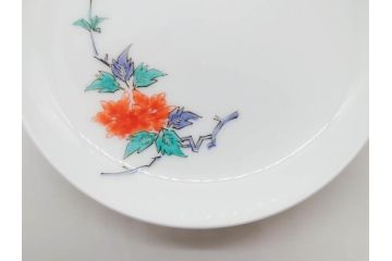 重要無形文化財　人間国宝　十三代 酒井田柿右衛門　有田焼　錦　牡丹文　約11cm　3.5寸　食卓に華やぎを添える小皿5枚セット(花、鳥、豆皿、手塩皿、和皿、和食器、共箱付き、裏印、花押、三寸五分)(R-079750)