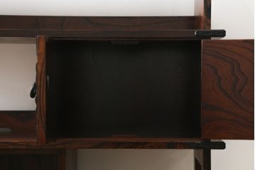 中古　岩谷堂箪笥　力強い杢目が上質な和を演出する北斗3号飾り棚(茶棚、収納棚、戸棚、サイドボード)(R-079753)