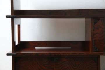 中古　岩谷堂箪笥　力強い杢目が上質な和を演出する北斗3号飾り棚(茶棚、収納棚、戸棚、サイドボード)(R-079753)