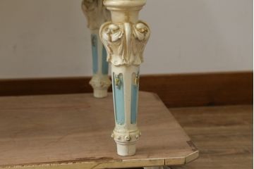 イタリアビンテージ　希少デザイン　華やかな装飾と可愛らしい色遣いが素敵なロココ調のデスク(ワークデスク、片袖机、在宅用、在宅ワーク用、ヴィンテージ)(R-079754)