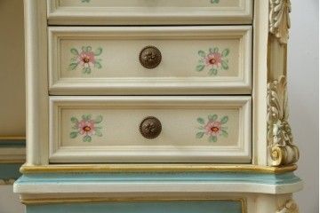 イタリアビンテージ　希少デザイン　華やかな装飾と可愛らしい色遣いが素敵なロココ調のデスク　(R-079754)