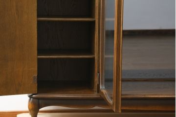 中古　美品　希少な廃番品　松永工房　Continue(カンティーニュ)　お気に入りのコレクションを素敵に飾れる鏡付きのエレガントなサイドボード(サイドキャビネット、収納棚、戸棚、飾り棚、ミラー)(R-079755)