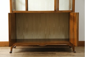 中古　美品!!　イタリア高級家具　Medea(メデア)　レアモデル　Liberty Collection(リバティ・コレクション)　971　エレガントなデザインが美しいディスプレイキャビネット(キュリオケース)　定価約195万円相当　(R-079763)
