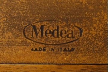 中古　美品!!　イタリア高級家具　Medea(メデア)　レアモデル　Liberty Collection(リバティ・コレクション)　971　エレガントなデザインが美しいディスプレイキャビネット(キュリオケース)　定価約195万円相当　(R-079763)