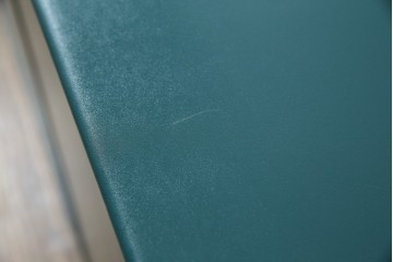 中古　美品　イタリア製　i4MARIANI(クアトロ・マリアーニ)　Guido Faleschini(グイド・ファレスキーニ)デザイン　DOLMEN(ドルメン)　本革(レザー)張りの独特の風合いが楽しめるおしゃれなサイドボード　定価約200万円　(R-079764)