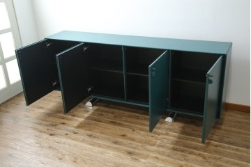 中古　美品　イタリア製　i4MARIANI(クアトロ・マリアーニ)　Guido Faleschini(グイド・ファレスキーニ)デザイン　DOLMEN(ドルメン)　本革(レザー)張りの独特の風合いが楽しめるおしゃれなサイドボード　定価約200万円　(R-079764)