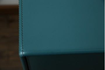 中古　美品　イタリア製　i4MARIANI(クアトロ・マリアーニ)　Guido Faleschini(グイド・ファレスキーニ)デザイン　DOLMEN(ドルメン)　本革(レザー)張りの独特の風合いが楽しめるおしゃれなサイドボード　定価約200万円　(R-079764)