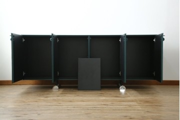 中古　美品　イタリア製　i4MARIANI(クアトロ・マリアーニ)　Guido Faleschini(グイド・ファレスキーニ)デザイン　DOLMEN(ドルメン)　本革(レザー)張りの独特の風合いが楽しめるおしゃれなサイドボード　定価約200万円　(R-079764)