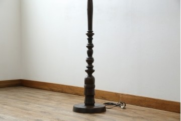 和製ヴィンテージ　大正ロマン　無垢材　挽き物脚とプリーツシェードが素敵なフロアスタンド　(R-079766)