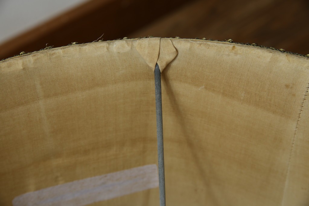 和製ヴィンテージ　大正ロマン　無垢材　挽き物脚とプリーツシェードが素敵なフロアスタンド　(R-079766)