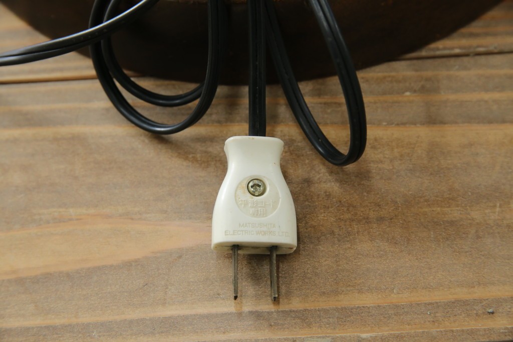 和製ヴィンテージ　大正ロマン　無垢材　挽き物脚とプリーツシェードが素敵なフロアスタンド　(R-079766)