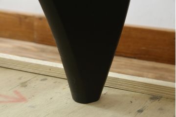 中古　リプロダクト品　イサム・ノグチ(Isamu Noguchi)　洗練されたモダンデザインが美しいセンターテーブル(コーヒーテーブル、ローテーブル、ガラステーブル、カクテルテーブル、リビングテーブル)(R-079767)