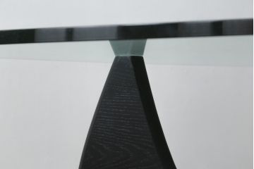 中古　リプロダクト品　イサム・ノグチ(Isamu Noguchi)　洗練されたモダンデザインが美しいセンターテーブル(コーヒーテーブル、ローテーブル、ガラステーブル、カクテルテーブル、リビングテーブル)(R-079767)