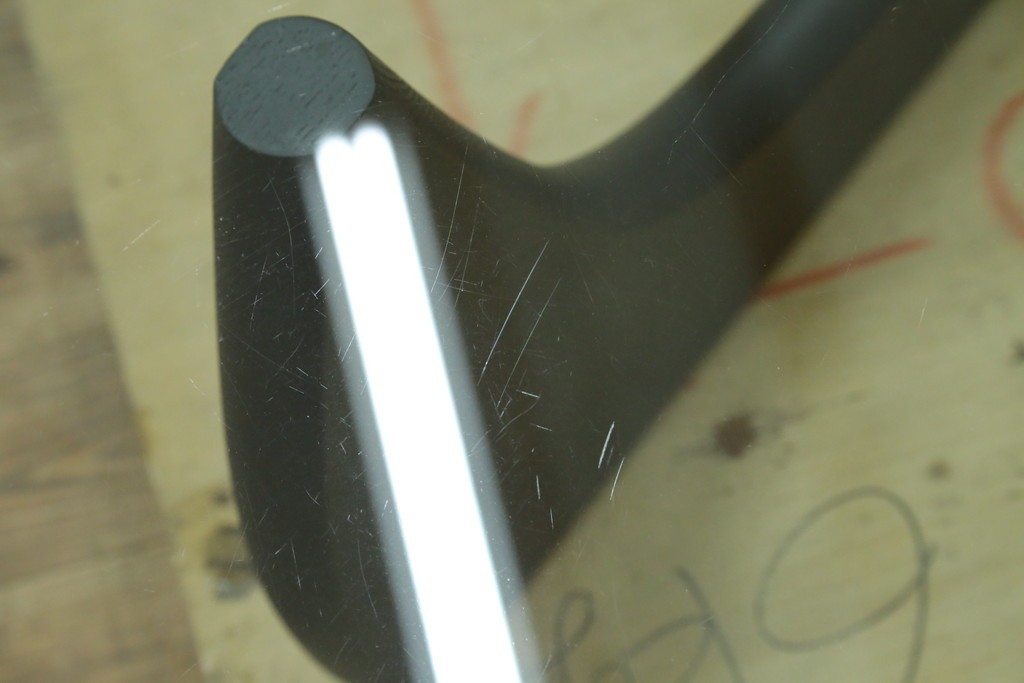 中古　リプロダクト品　イサム・ノグチ(Isamu Noguchi)　洗練されたモダンデザインが美しいセンターテーブル　(R-079767)