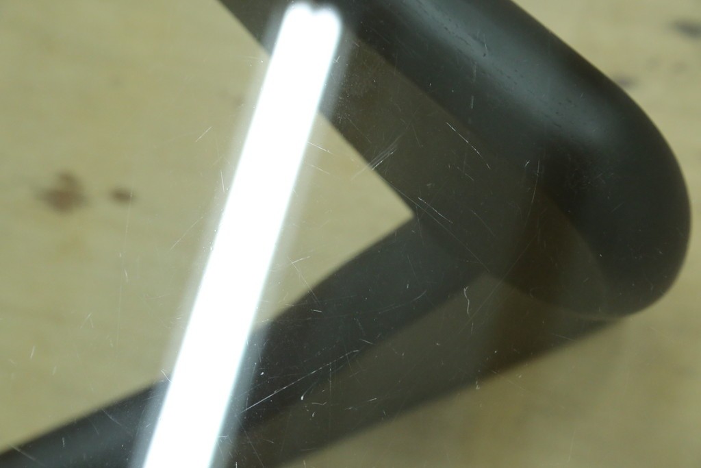 中古　リプロダクト品　イサム・ノグチ(Isamu Noguchi)　洗練されたモダンデザインが美しいセンターテーブル　(R-079767)