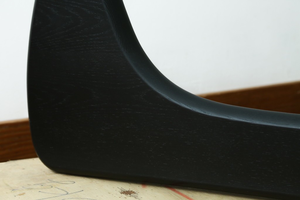 中古　リプロダクト品　イサム・ノグチ(Isamu Noguchi)　洗練されたモダンデザインが美しいセンターテーブル　(R-079767)