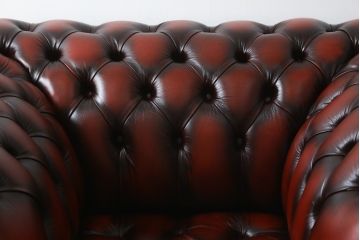 中古　イギリスハンドメイド　DISTINCTIVE CHESTERFIELDS(ディスティンクティブ・チェスターフィールド)　Blenheim(ブレナム)　Club Chair(クラブチェア)　本革(レザー)　主役級の存在感を放つ一人掛けソファ(1P、アームソファ、英国)(R-079768)