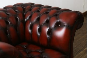 中古　イギリスハンドメイド　DISTINCTIVE CHESTERFIELDS(ディスティンクティブ・チェスターフィールド)　Blenheim(ブレナム)　Club Chair(クラブチェア)　本革(レザー)　主役級の存在感を放つ一人掛けソファ(1P、アームソファ、英国)(R-079768)