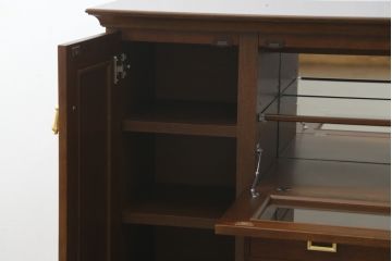 中古　美品　maruni(マルニ木工)　地中海シリーズ　引き出し4杯付き　照明と鏡付きで素敵なディスプレイが叶うサイドボード118(サイドキャビネット、飾り棚、収納棚、戸棚)(定価約29万円)(R-079770)