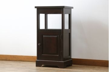 中古　北海道民芸家具　品のあるクラシカルなデザインが魅力的な電話台(サイドテーブル、ナイトテーブル、花台、飾り台、収納棚)(R-079772)