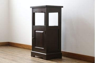 中古　北海道民芸家具　品のあるクラシカルなデザインが魅力的な電話台(サイドテーブル、ナイトテーブル、花台、飾り台、収納棚)(R-079772)