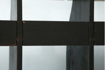 和製ビンテージ　特注!!　ペイント仕上げ限定　黒いペイントが男前でカッコいいシャツケース(ガラスケース、Gケース、ショーケース、陳列棚、飾り棚、店舗什器、ヴィンテージ)(R-079773)
