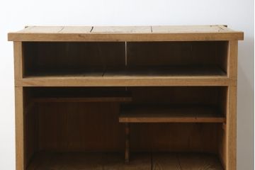 和製アンティーク　側面引き出しのユニークデザイン!木味が趣あふれる関東水屋箪笥(食器棚、収納棚、戸棚、キャビネット、重ね箪笥、茶棚、引き出し)(R-079774)