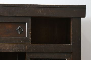 和製アンティーク　京都産　透かしの意匠がお洒落な和の趣溢れる三尺水屋箪笥サイドボード(食器棚、収納棚、戸棚、キャビネット、店舗什器)(R-079785)