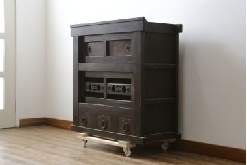 和製アンティーク　京都産　透かしの意匠がお洒落な和の趣溢れる三尺水屋箪笥サイドボード(食器棚、収納棚、戸棚、キャビネット、店舗什器)(R-079785)