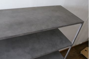 中古　ヨーロッパ　ブランド家具　特注　オーダー品!!　美しいシルエットのアイアンラック(オープンラック、シェルフ、店舗什器、飾り棚、陳列棚)(製作費約30万円)(R-079792)