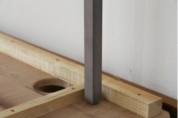 中古　ヨーロッパ　ブランド家具　特注　オーダー品!!　美しいシルエットのアイアンラック(オープンラック、シェルフ、店舗什器、飾り棚、陳列棚)(製作費約30万円)(R-079792)