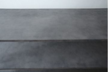 中古　ヨーロッパ　ブランド家具　特注　オーダー品!!　美しいシルエットのアイアンラック(オープンラック、シェルフ、店舗什器、飾り棚、陳列棚)(製作費約30万円)(R-079792)