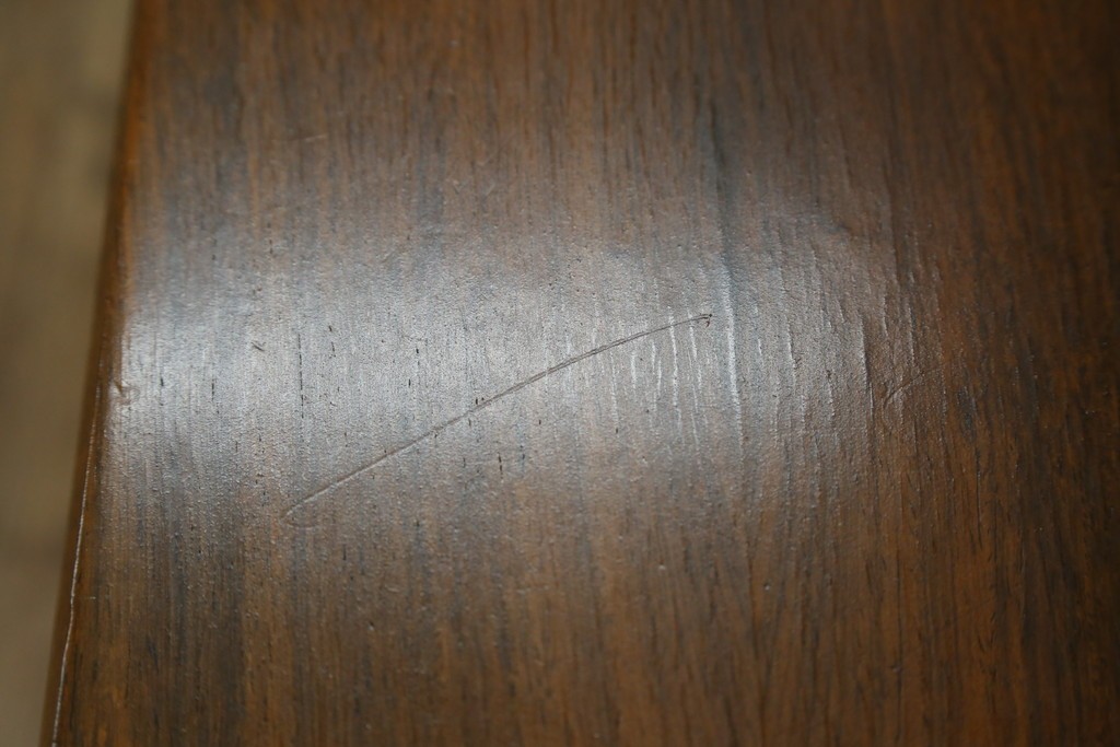 イギリスヴィンテージ　A.H.McIntosh(マッキントッシュ)社　深みある木の色合いが魅力のサイドボード　(R-079793)