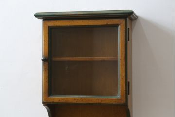 中古　バロッサバレンティ(VARO,S.A. VALENTI)　スペースを有効活用できるウォールキャビネット(壁掛け収納棚、戸棚、吊り棚、引き出し)(R-079798)