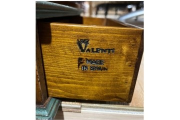 中古　VARO,S.A. VALENTI(バロッサバレンティ)　スペースを有効活用できるウォールキャビネット　(R-079798)