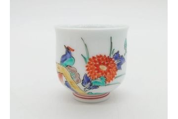 重要無形文化財　人間国宝　十三代 酒井田柿右衛門　有田焼　錦　菊鳥文　佳宴を盛り上げる酒器セット(とっくり、徳利、おちょこ、御猪口、ぐい呑み、和食器、共箱付き、裏印、花押)(R-079800)
