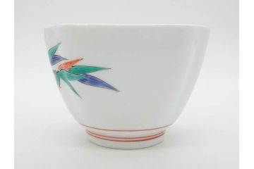 重要無形文化財　人間国宝　十三代 酒井田柿右衛門　有田焼　錦　笹文　約9cm　3寸　落ち着いた佇まいの中付5客セット(深皿、取鉢、小鉢、豆鉢、和食器、共箱付き、裏印、花押、三寸)(R-079801)