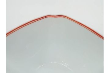 重要無形文化財　人間国宝　十三代 酒井田柿右衛門　有田焼　錦　笹文　約9cm　3寸　落ち着いた佇まいの中付5客セット(深皿、取鉢、小鉢、豆鉢、和食器、共箱付き、裏印、花押、三寸)(R-079801)