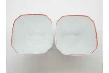 重要無形文化財　人間国宝　十三代 酒井田柿右衛門　有田焼　錦　笹文　約9cm　3寸　落ち着いた佇まいの中付5客セット(深皿、取鉢、小鉢、豆鉢、和食器、共箱付き、裏印、花押、三寸)(R-079801)