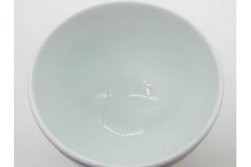 重要無形文化財　人間国宝　十三代 酒井田柿右衛門　有田焼　染錦　果実地文　気分も華やぐ湯呑5客セット(木の実、南天、ザクロ、柘榴、ぐい呑み、湯のみ、和食器、煎茶道具、共箱付き、裏印、花押)(R-079802)