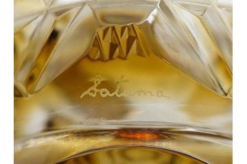 鹿児島県指定伝統工芸品　薩摩切子　色被せガラス　緻密なカッティングが見事な馬上杯(薩摩びーどろ、グラス、硝子、酒器、盃、ウコン布付き、共箱付き)(R-079803)