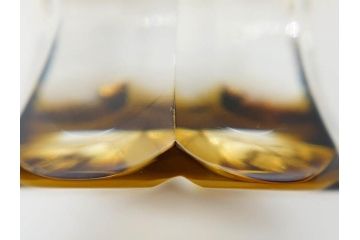 鹿児島県指定伝統工芸品　薩摩切子　色被せガラス　緻密なカッティングが見事な馬上杯(薩摩びーどろ、グラス、硝子、酒器、盃、ウコン布付き、共箱付き)(R-079803)